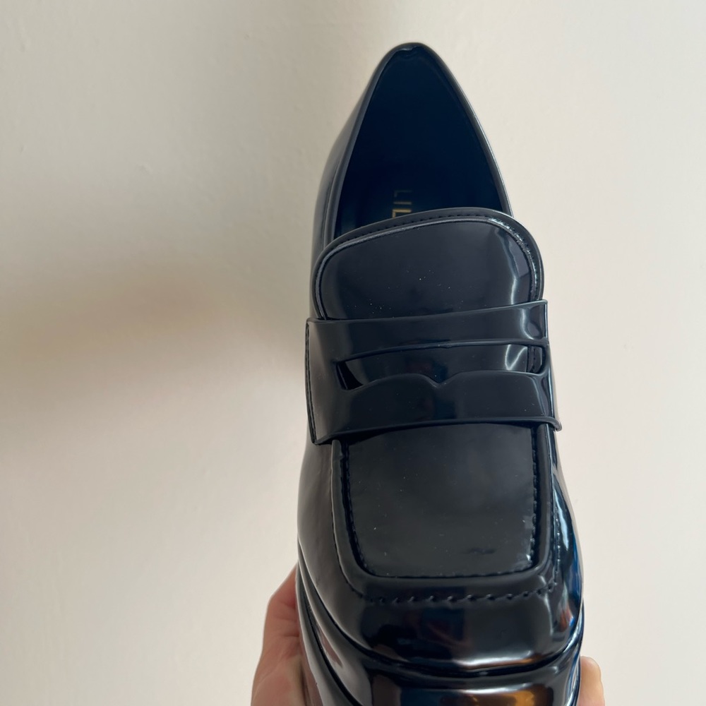 Heels - Picture 3 of 6